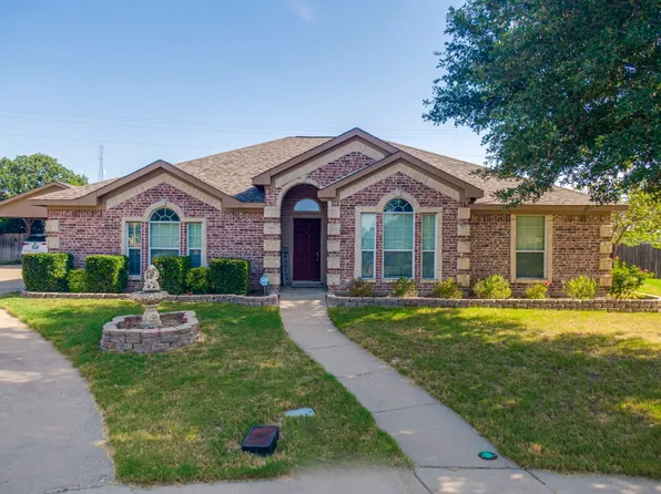 5200 Compassion Ct, Midlothian, TX 76065