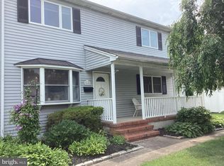 69 Wickom Ave, Hamilton, NJ 08690
