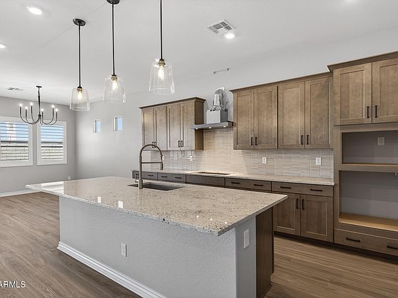 3rd image of 18730 W WESTVIEW Street