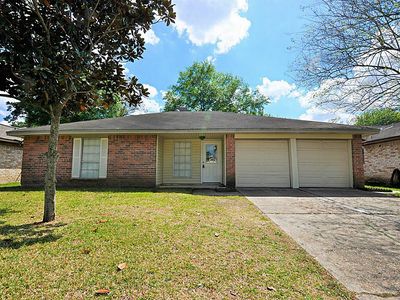 5822 Walnutgate Dr, Spring, TX, 77373