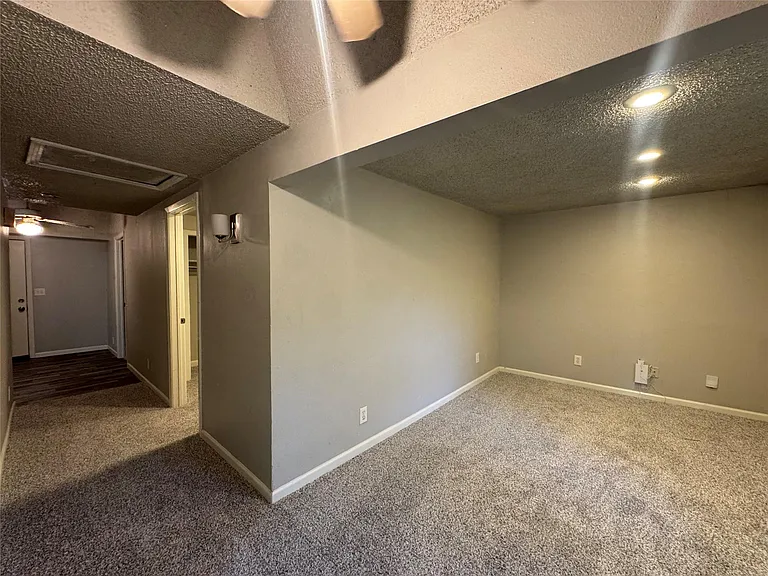 5007 Heflin Ln — Photo 6