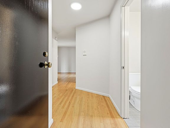 4th image of 550 Church St #5