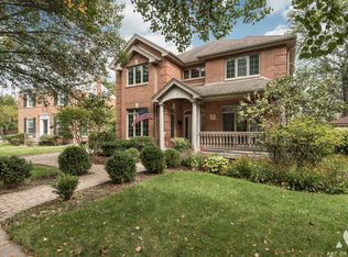 425 S Home Ave, Park Ridge, IL 60068