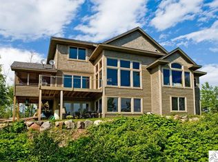 2450 Cliff View Cir, Two Harbors, MN 55616
