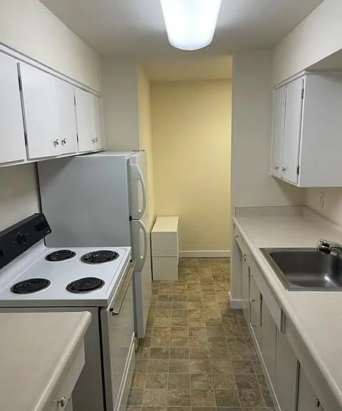 Skyline House — Photo 42