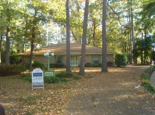 985 Town North Dr, Shreveport, LA 71107