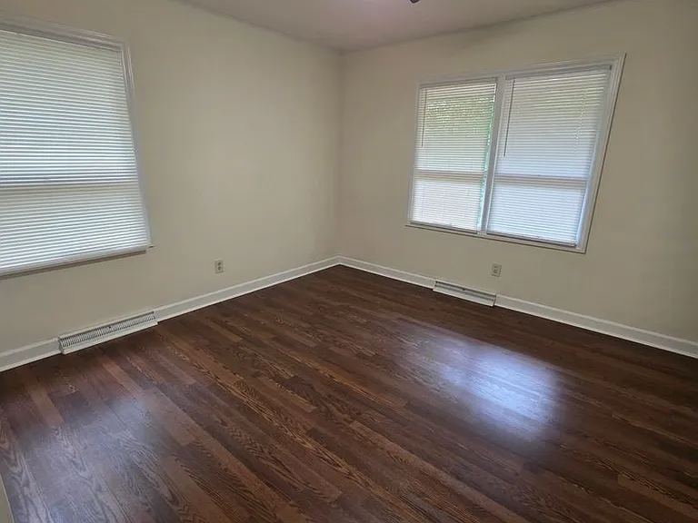 3310 Hillside Dr — Photo 9