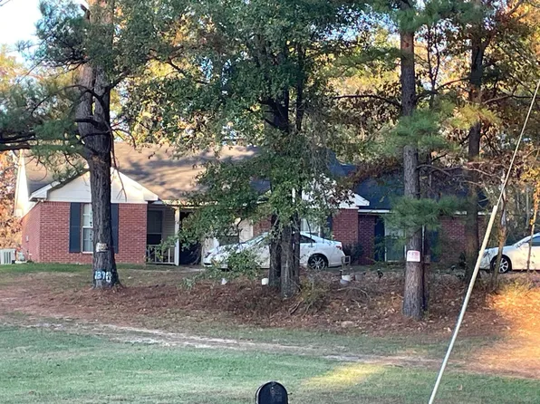 1398 W Northside Dr, Clinton, MS 39056