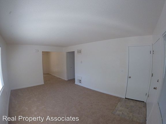 3rd image of 17160 Avondale Way NE APT 01