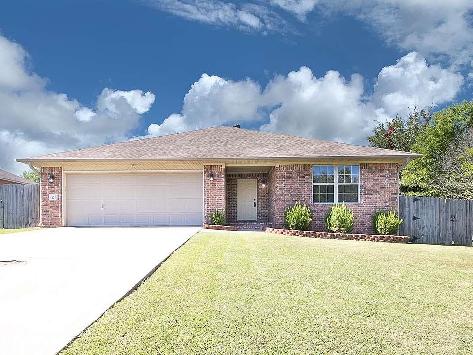 1st image of 21 Windsor Park Dr