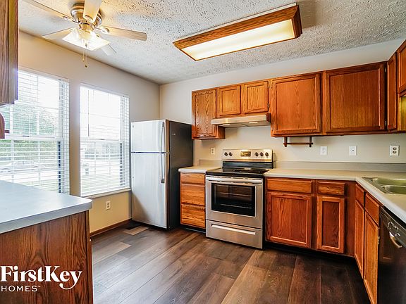 4th image of 1087 Wexford Green Blvd