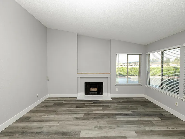 1313 Floyd Ave #122 — Photo 12