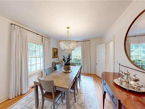 5th image of 54 Williams Ct