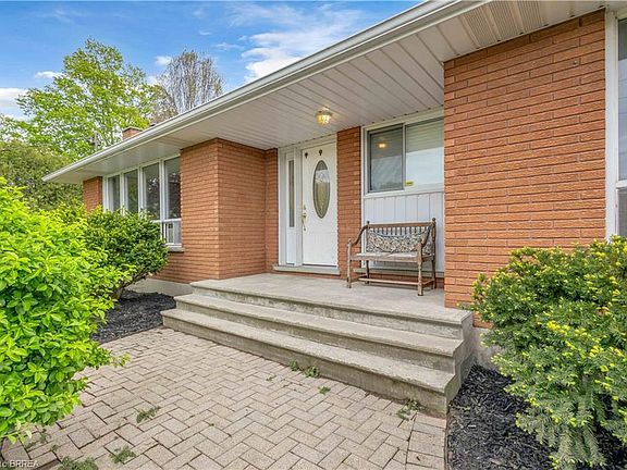 3rd image of 348 Windham Rd #12