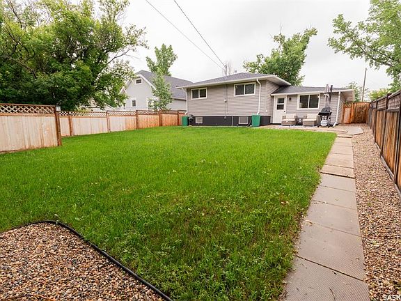 3rd image of 434 Columbia AVENUE