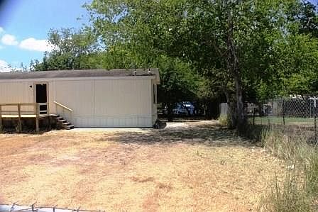 2nd image of 128 3rd St