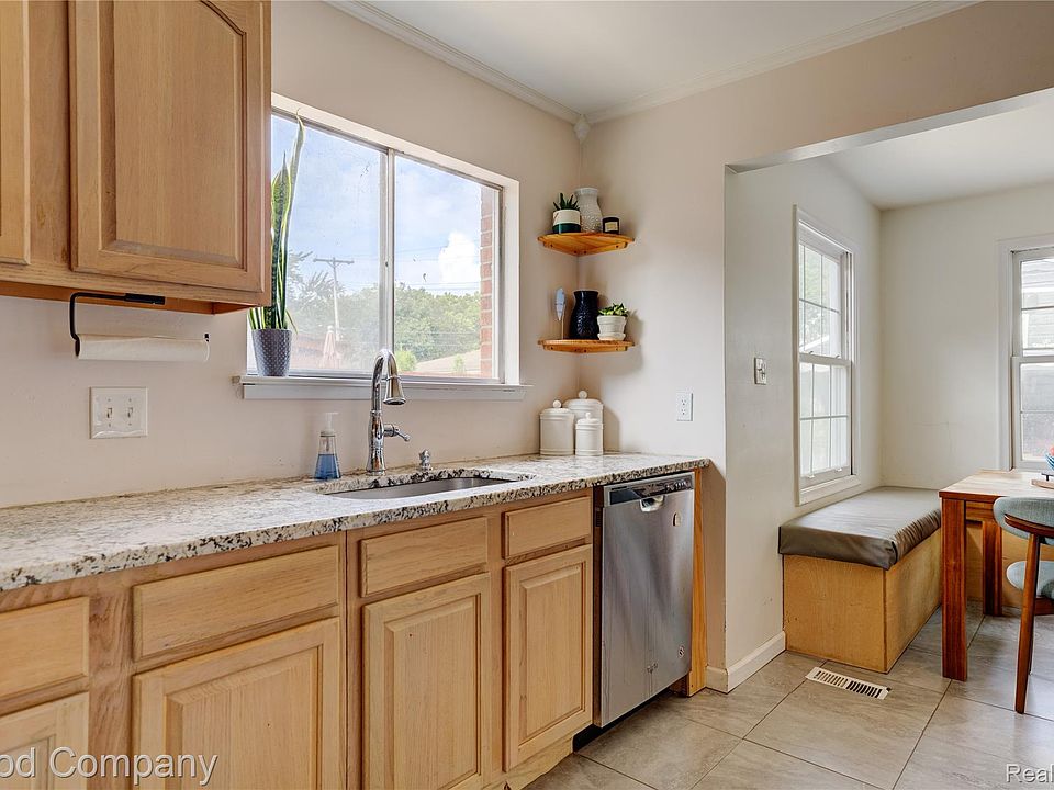 220 N Webik Ave, photo 5