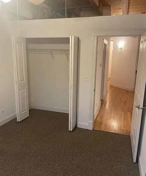 500 N Damen Ave #205 — Photo 17