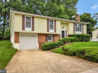 10210 Forestgrove Ln, Bowie, MD 20721