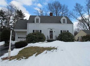 74 Dryden Dr, Meriden, CT 06450