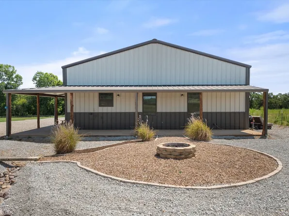 845 N Cardinal Rd, Azle, TX 76020