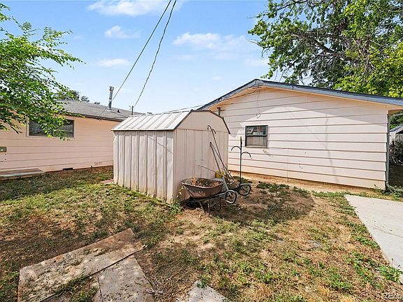3rd image of 8 Elizabeth Court