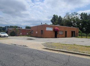 1314 Headquarters Dr, Greensboro, NC 27405