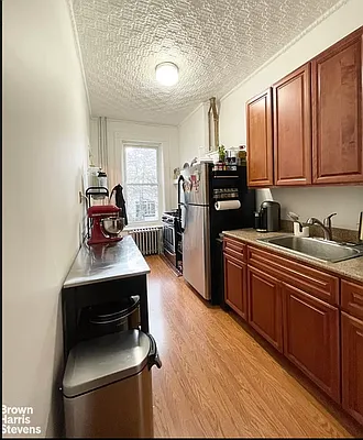 Rented by Brown Harris Stevens | media 25