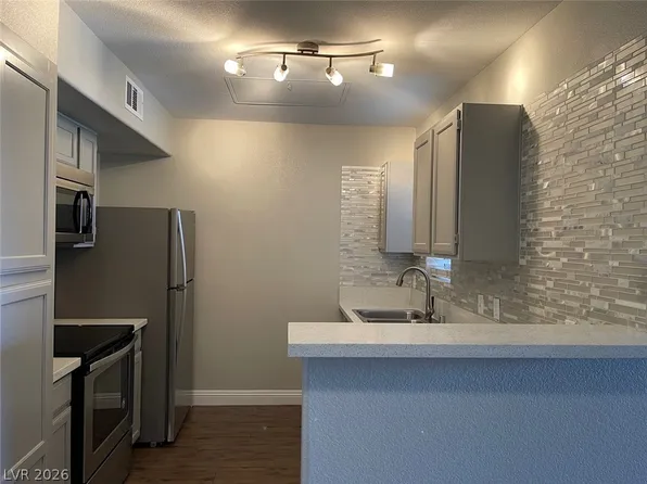 45 Maleena Mesa St APT 424, Henderson, NV 89074