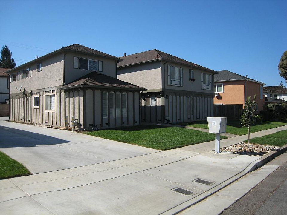 1st image of 1673 Brookvale Dr APT 4