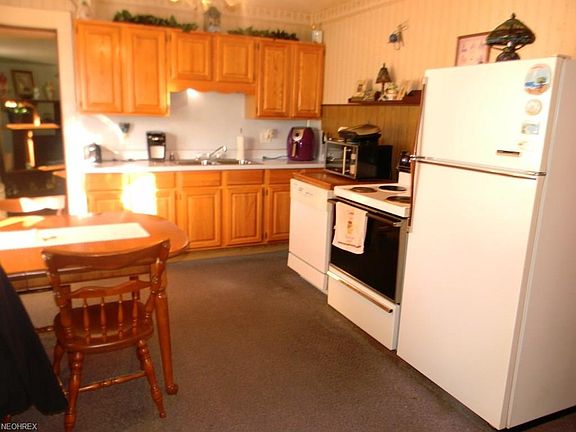 2nd image of 5875 Noel St