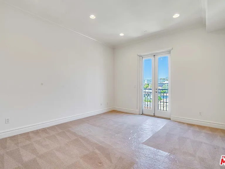 8610 Chalmers Dr #406 — Photo 6