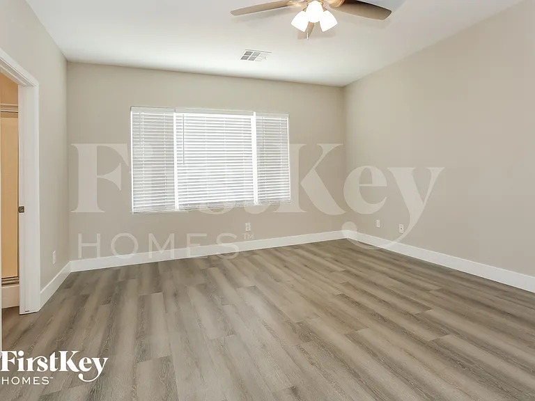 6834 Dovecote Ave — Photo 5