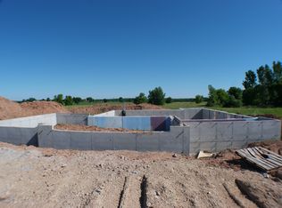 207 Aubrey Ct, New London, WI 54961