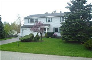 1st image of 13 Baltusrol Dr