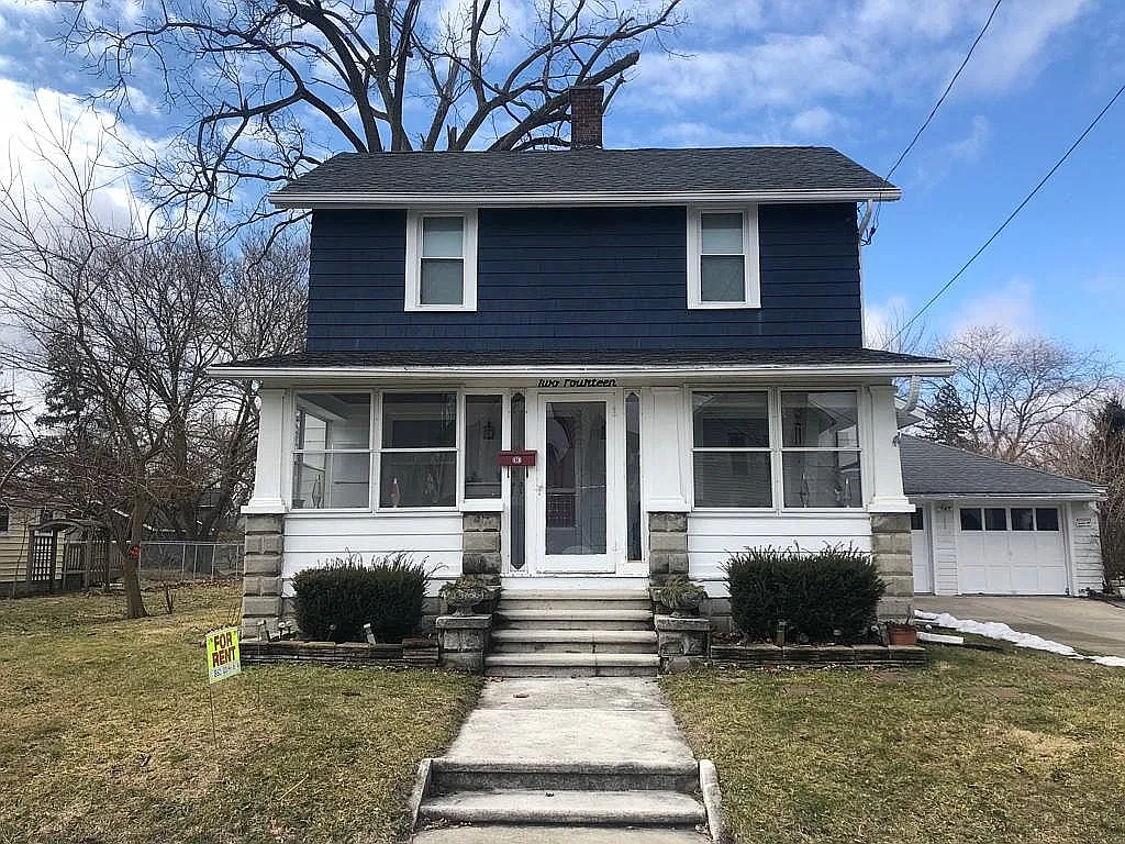 214 S Grove St photo 1