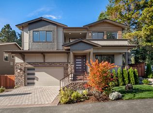 12111 86th Ave NE, Kirkland, WA 98034