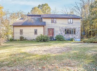 1098 Lyon Rd, Hallstead, PA 18822