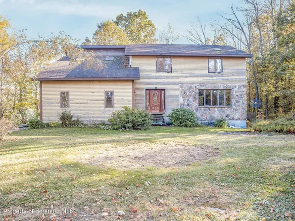 1098 Lyon Rd, Hallstead, PA 18822