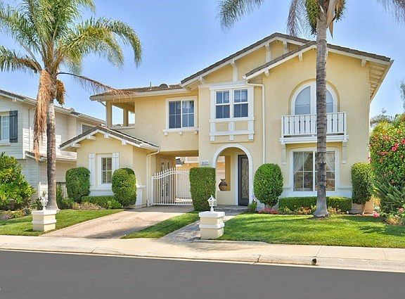 1635 Blue Canyon Street-large-002-35-SKY