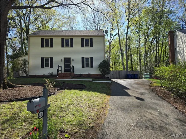 2318 Wrens Nest Rd, North Chesterfield, VA 23235