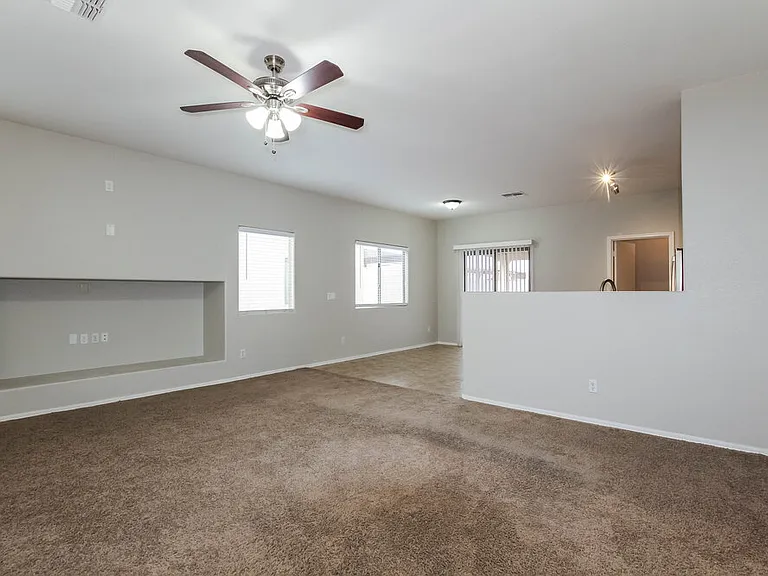 6522 W Elwood St — Photo 4