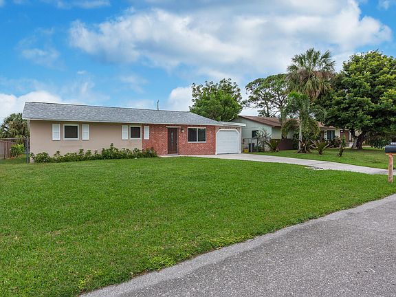 3rd image of 4317 Applecrest Dr