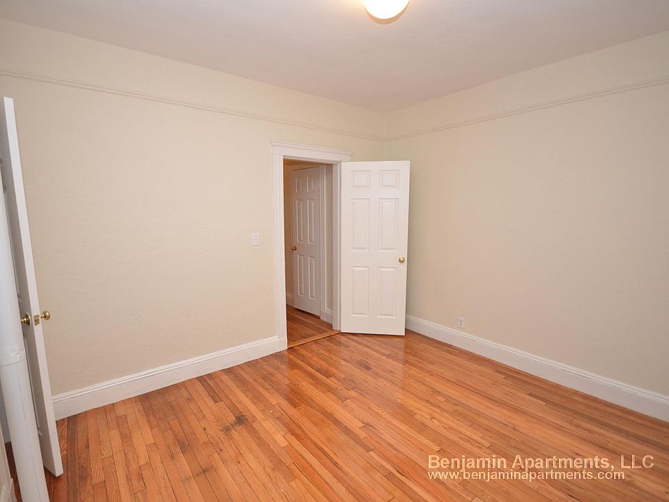 2nd image of 1687 Commonwealth Ave APT 7A