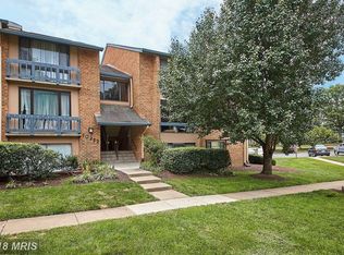 10222 Bushman Dr APT 8112, Oakton, VA 22124