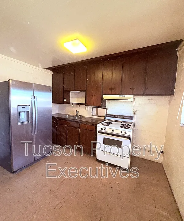 3314 E Benson Hwy #32
