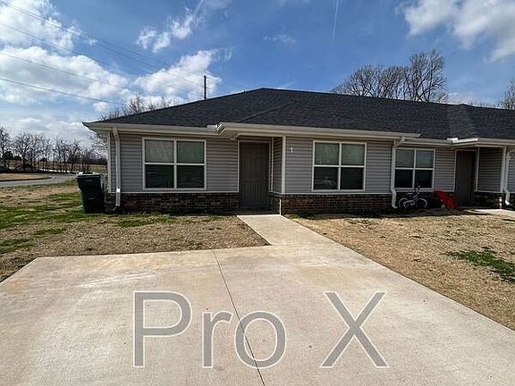 2nd image of 644 Hidden Springs Dr