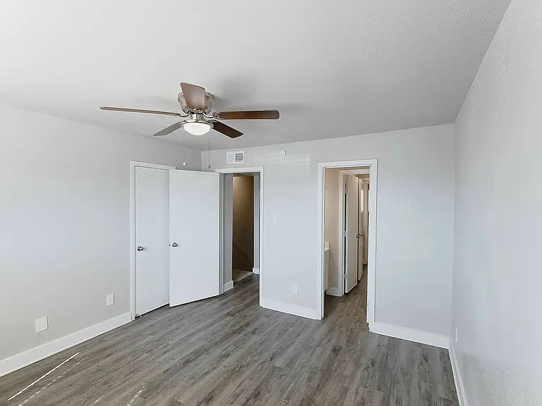 Arcata Townhomes — Photo 53