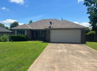 1300 Choate St, Conway, AR 72032