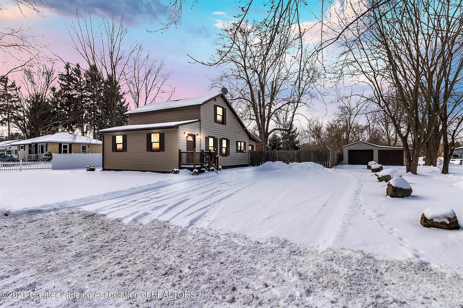 804 West St photo 1